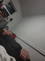 gurlnips 스트림 이미지