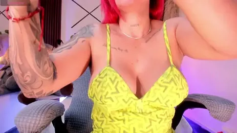 cami_rouxxx_ webcam stripchat model stream image